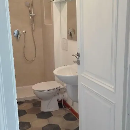 Lagrange Galleria D'arte Appartamento